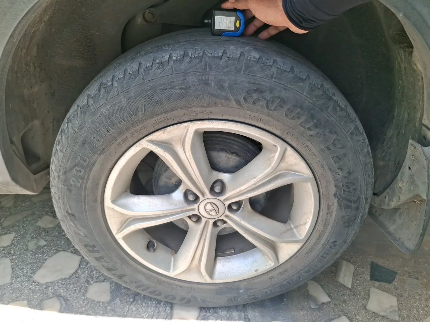 2019 Tata Harrier XZ 2.0L, Diesel, Manual, 50,911 km, tyre