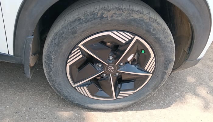 2024 Tata NEXON EV EMPOWERED LONG RANGE, Electric, Automatic, 52,907 km, tyre