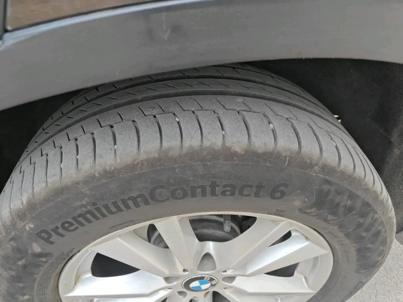 2015 BMW X5 XDRIVE 30 D, Diesel, Automatic, 1,17,085 km, tyre