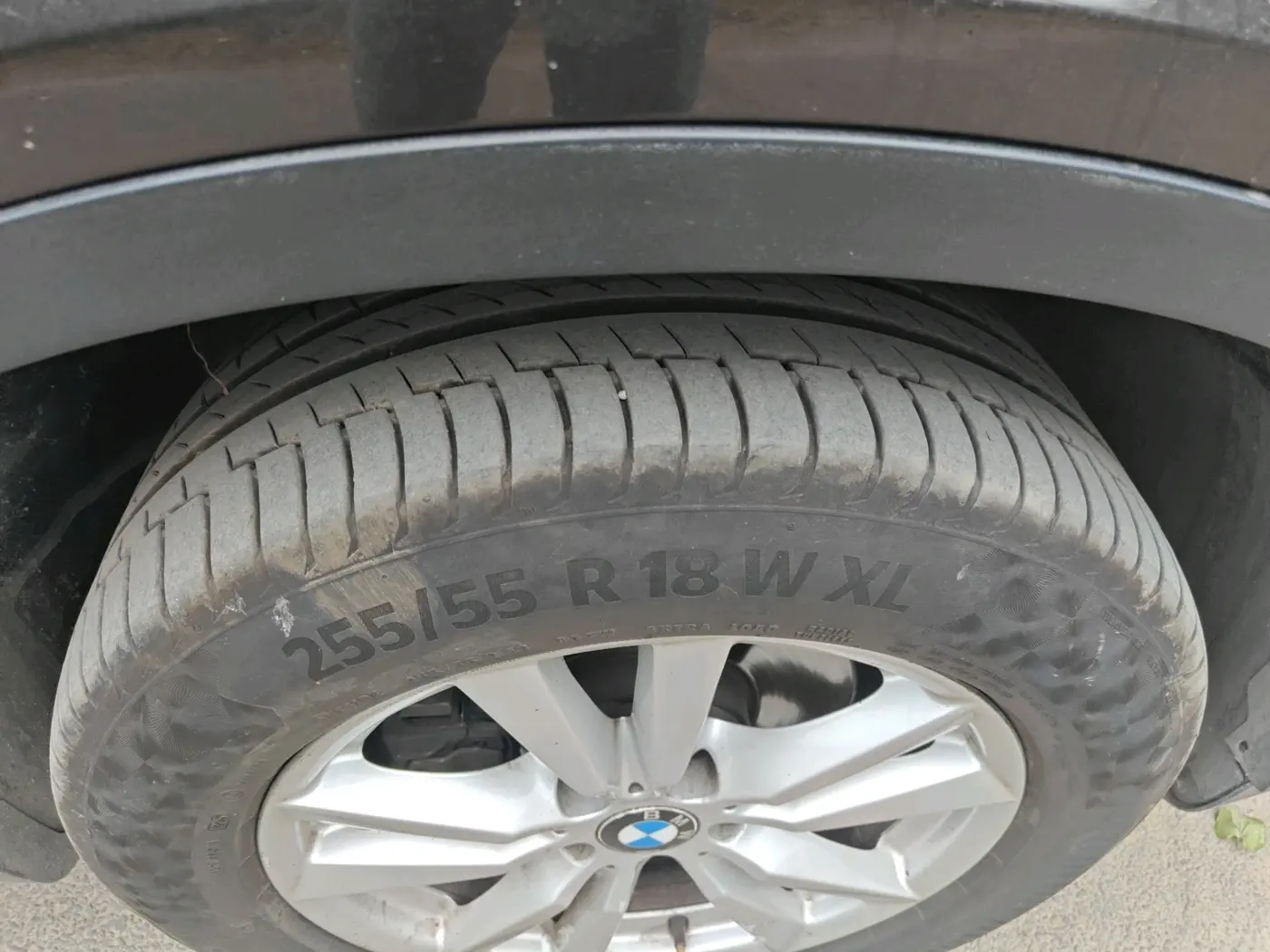 2015 BMW X5 XDRIVE 30 D, Diesel, Automatic, 1,17,085 km, tyre