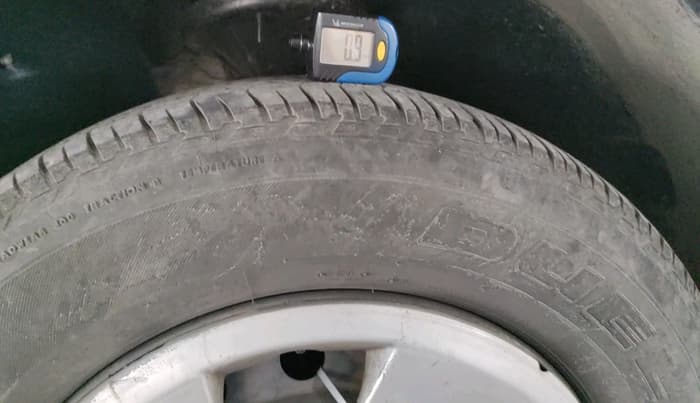 2014 Mahindra XUV500 W4, Diesel, Manual, 1,81,333 km, tyre