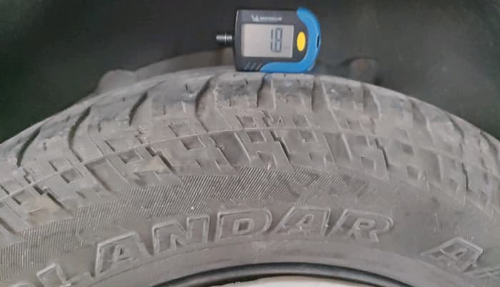 2014 Mahindra XUV500 W4, Diesel, Manual, 1,81,333 km, tyre