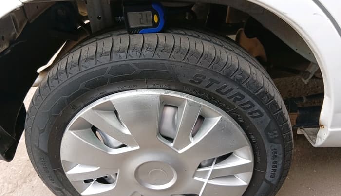 2012 Maruti Alto K10 LXI, Petrol, Manual, 86,570 km, tyre