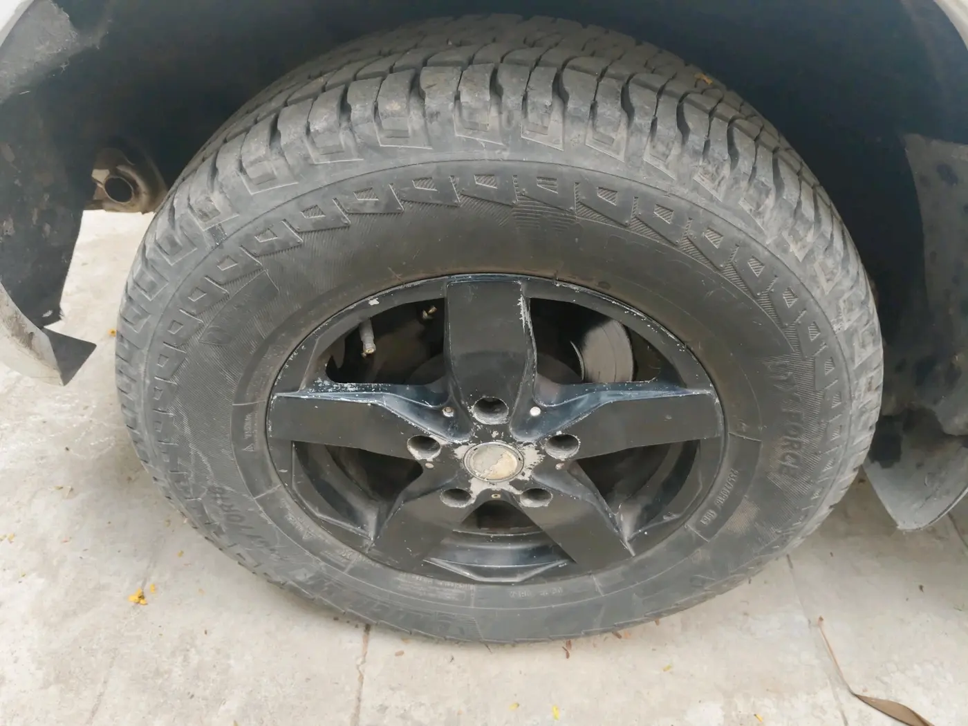 2013 Force Motors Force One SX ABS 6 STR, Diesel, Manual, 1,18,581 km, tyre