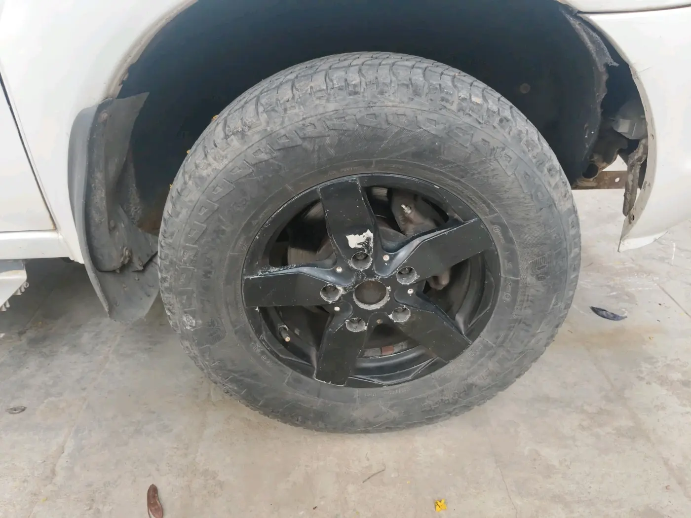 2013 Force Motors Force One SX ABS 6 STR, Diesel, Manual, 1,18,581 km, tyre