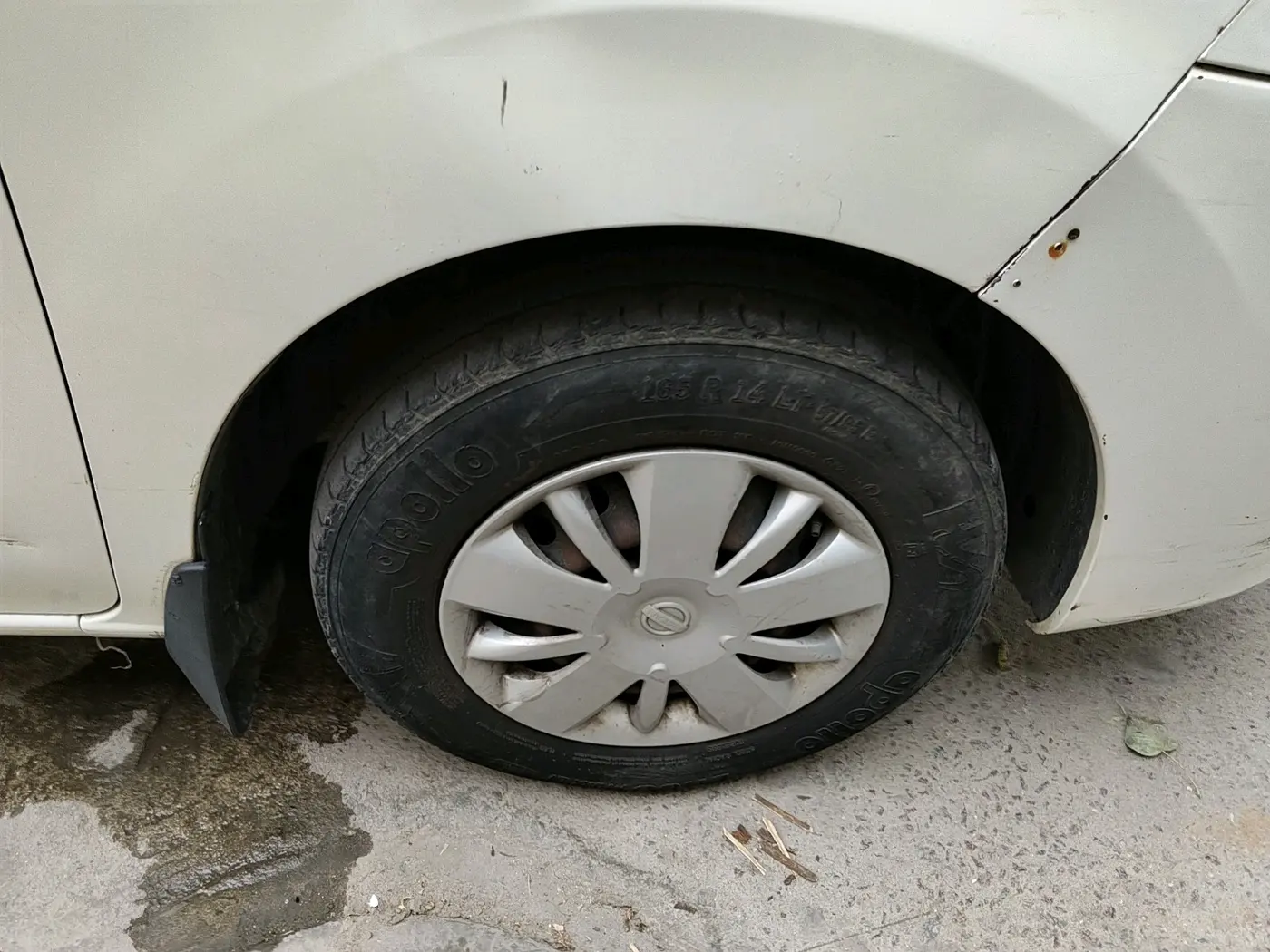 2013 Nissan Evalia XL, Diesel, Manual, 1,71,099 km, tyre