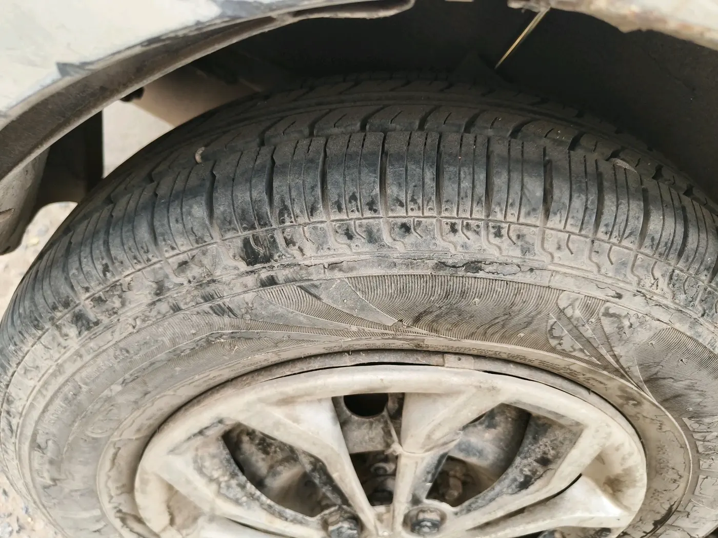 2012 Maruti Ritz VDI, Diesel, Manual, 58,832 km, tyre
