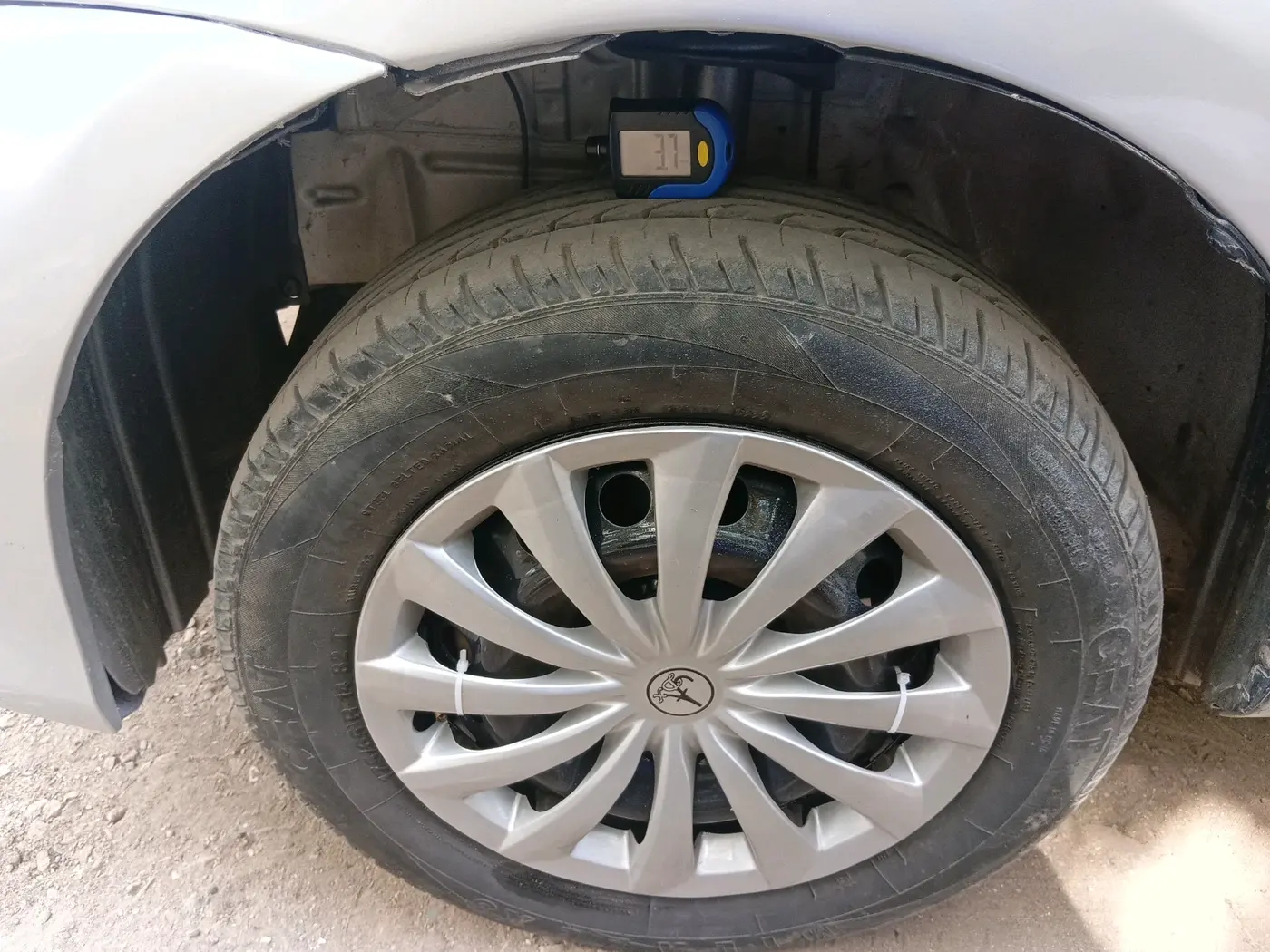 2019 Toyota Etios Liva G, Petrol, Manual, 91,284 km, tyre