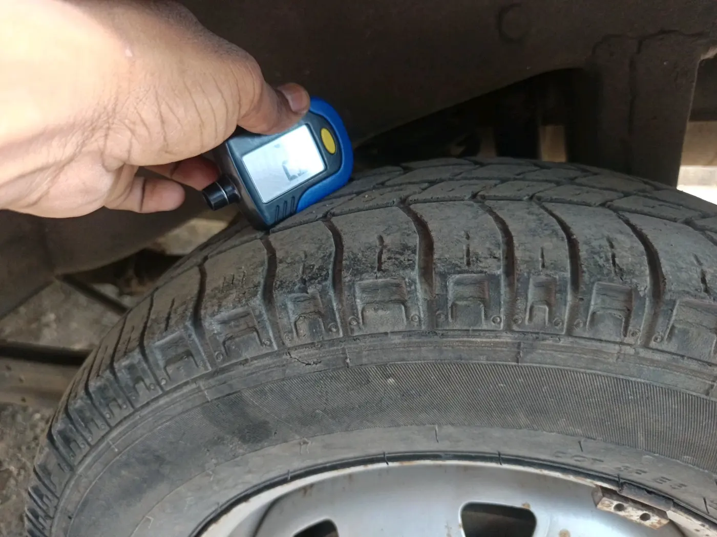 2018 Maruti Eeco 5 STR WITH A/C+HTR, Petrol, Manual, 30,145 km, tyre