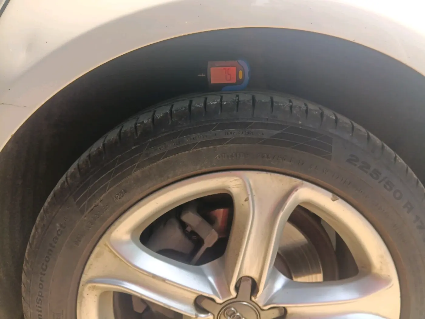 2013 Audi A4 2.0 TDI, Diesel, Automatic, 64,089 km, tyre