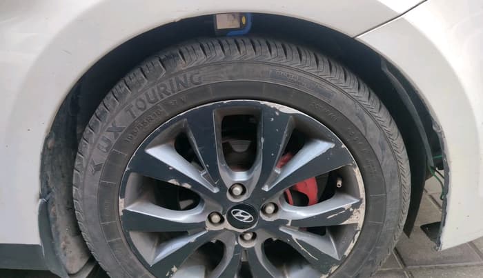 2015 Hyundai Verna FLUIDIC 1.6 CRDI SX AT, Diesel, Automatic, 1,02,459 km, tyre