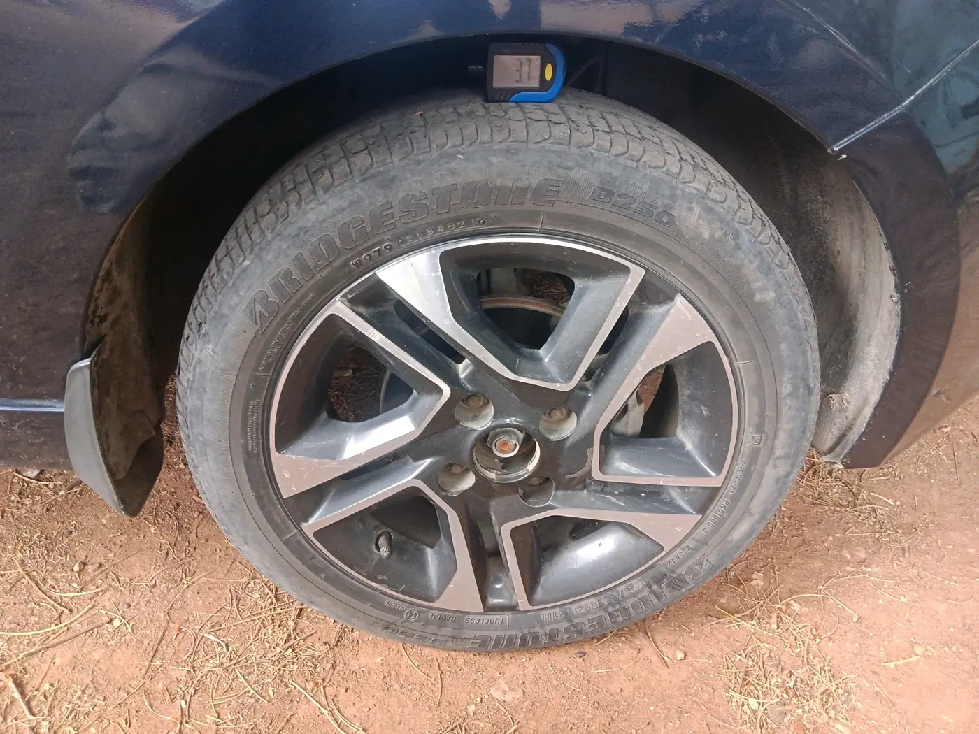 2022 Tata Tiago XZA PLUS PETROL, Petrol, Automatic, 33,749 km, tyre