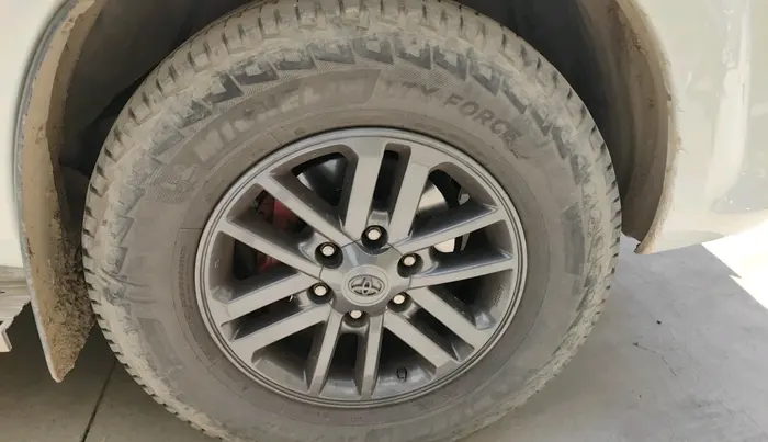2012 Toyota Fortuner 3.0 4X4 MT, Diesel, Manual, 1,55,899 km, tyre