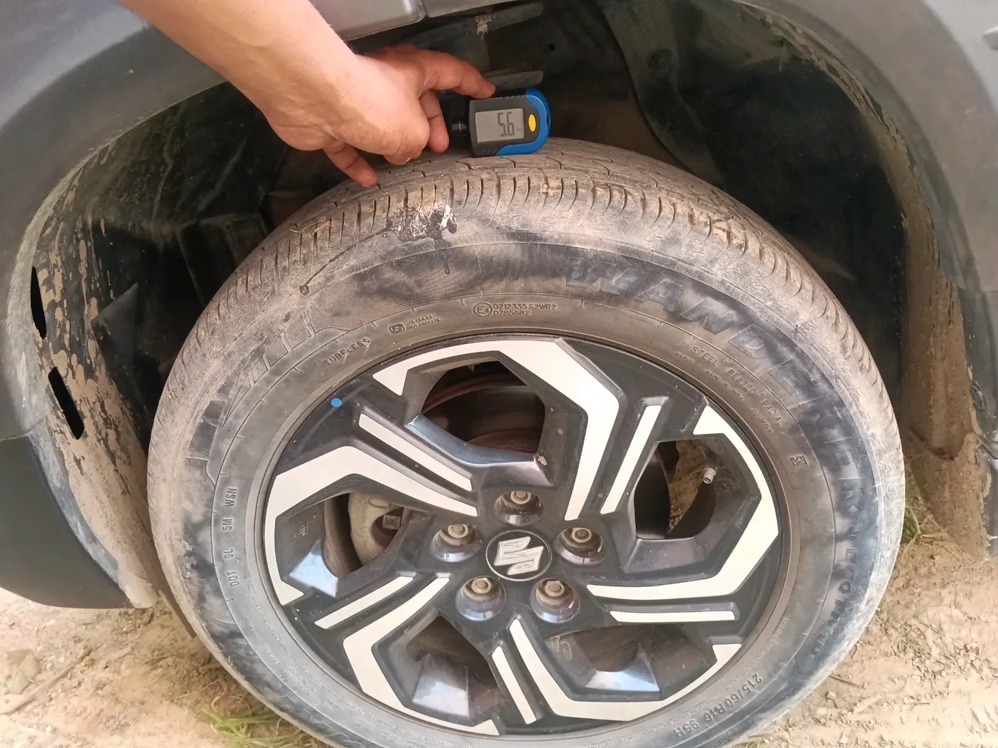 2023 Maruti BREZZA LXI, Petrol, Manual, 29,090 km, tyre