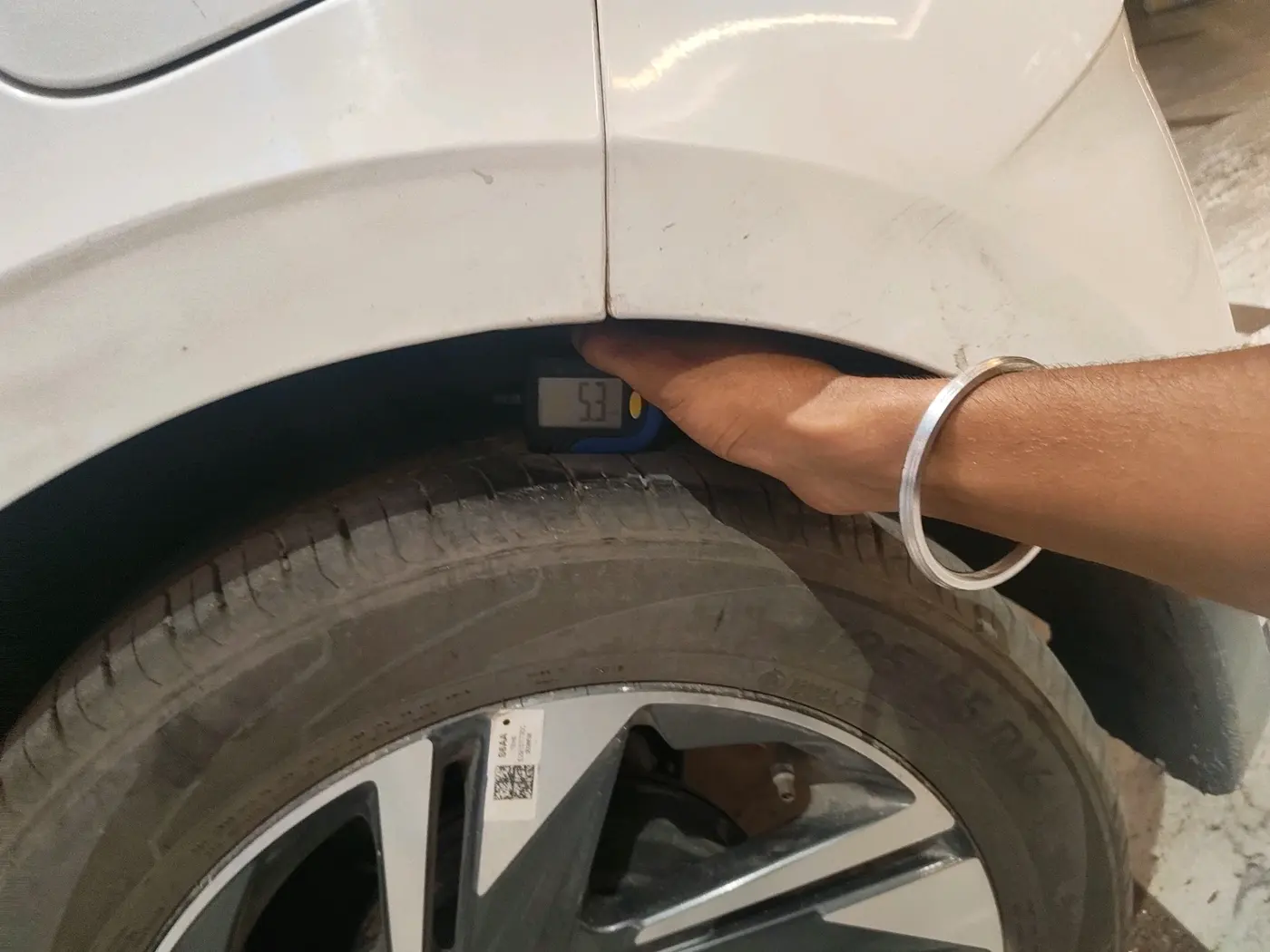 2022 Hyundai NEW I20 ASTA (O) 1.2 AT, Petrol, Automatic, 43,920 km, tyre