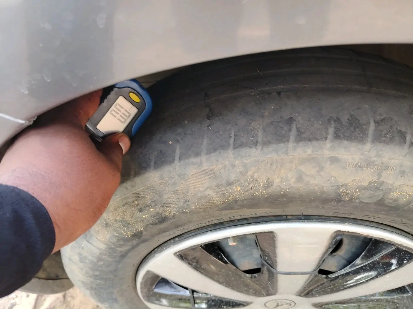 2022 Maruti Dzire VXI, Petrol, Manual, 85,441 km, tyre