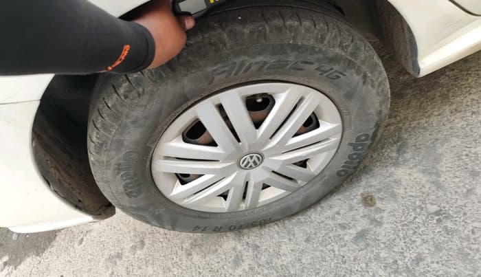 2019 Volkswagen Ameo TRENDLINE 1.0L, CNG, Manual, 1,15,297 km, tyre