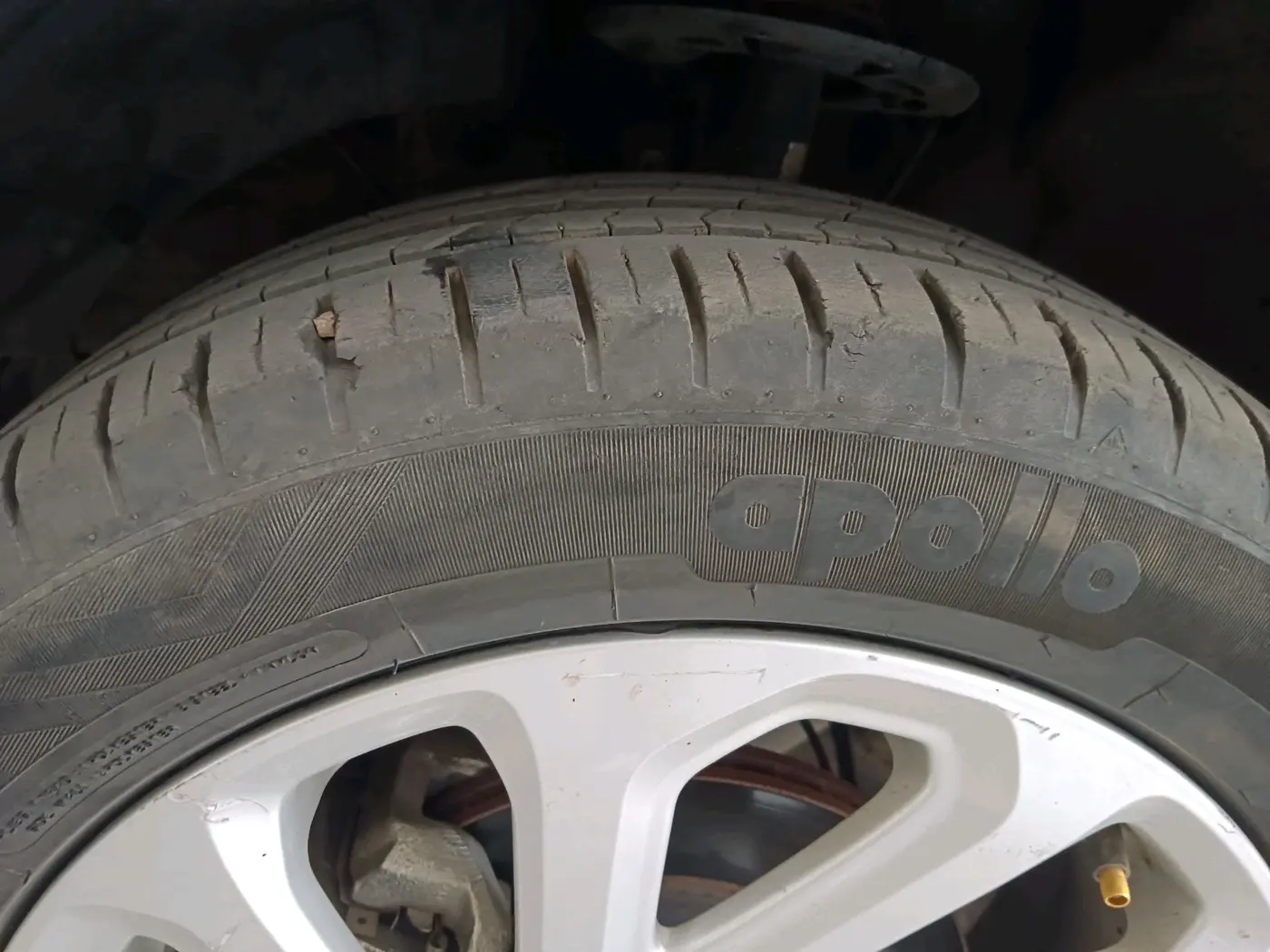 2023 Maruti Baleno  ZETA CNG 1.2L, CNG, Manual, 72,147 km, tyre