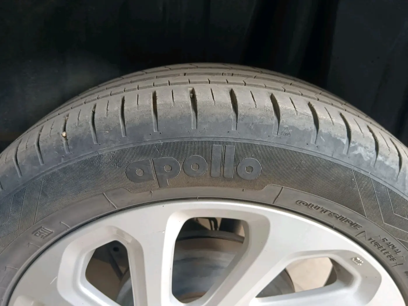 2023 Maruti Baleno  ZETA CNG 1.2L, CNG, Manual, 72,147 km, tyre