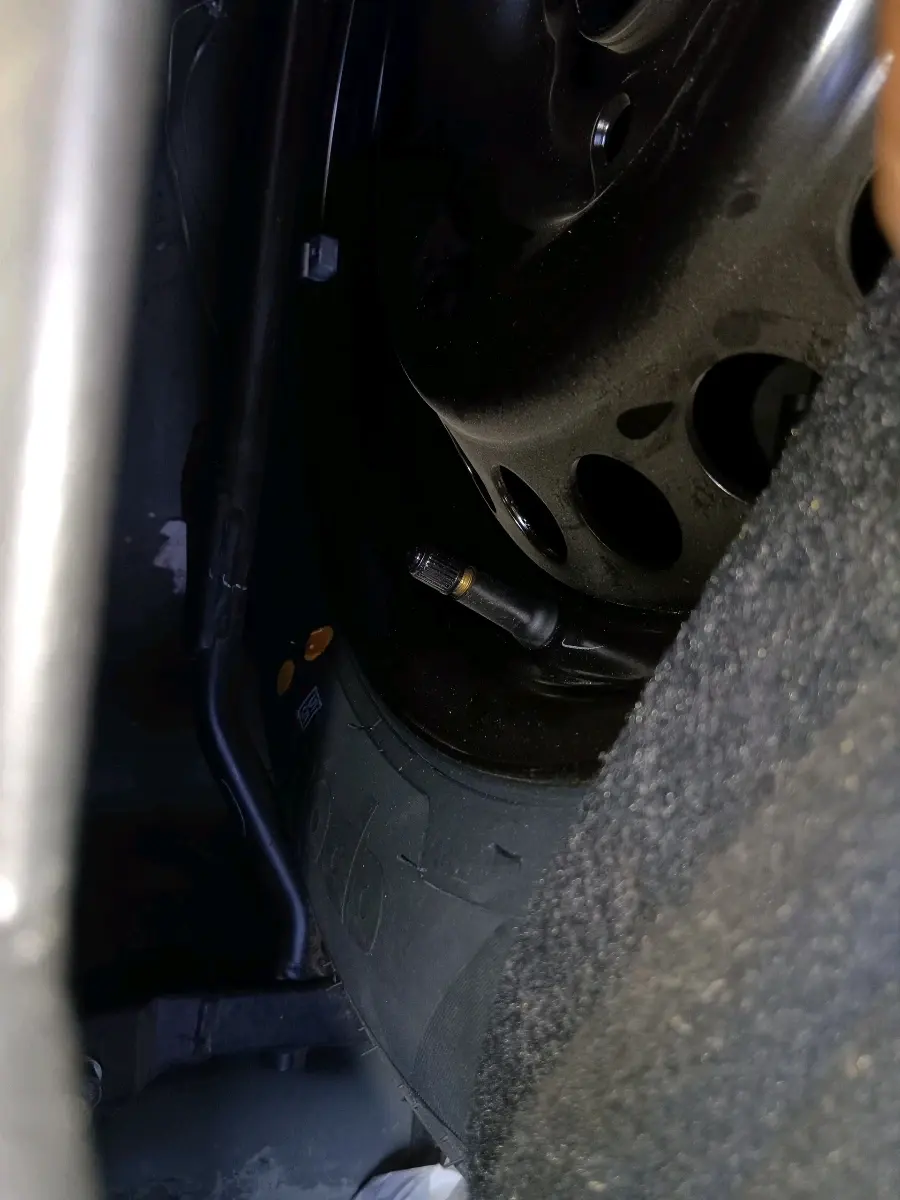 2023 Maruti Baleno  ZETA CNG 1.2L, CNG, Manual, 72,147 km, tyre