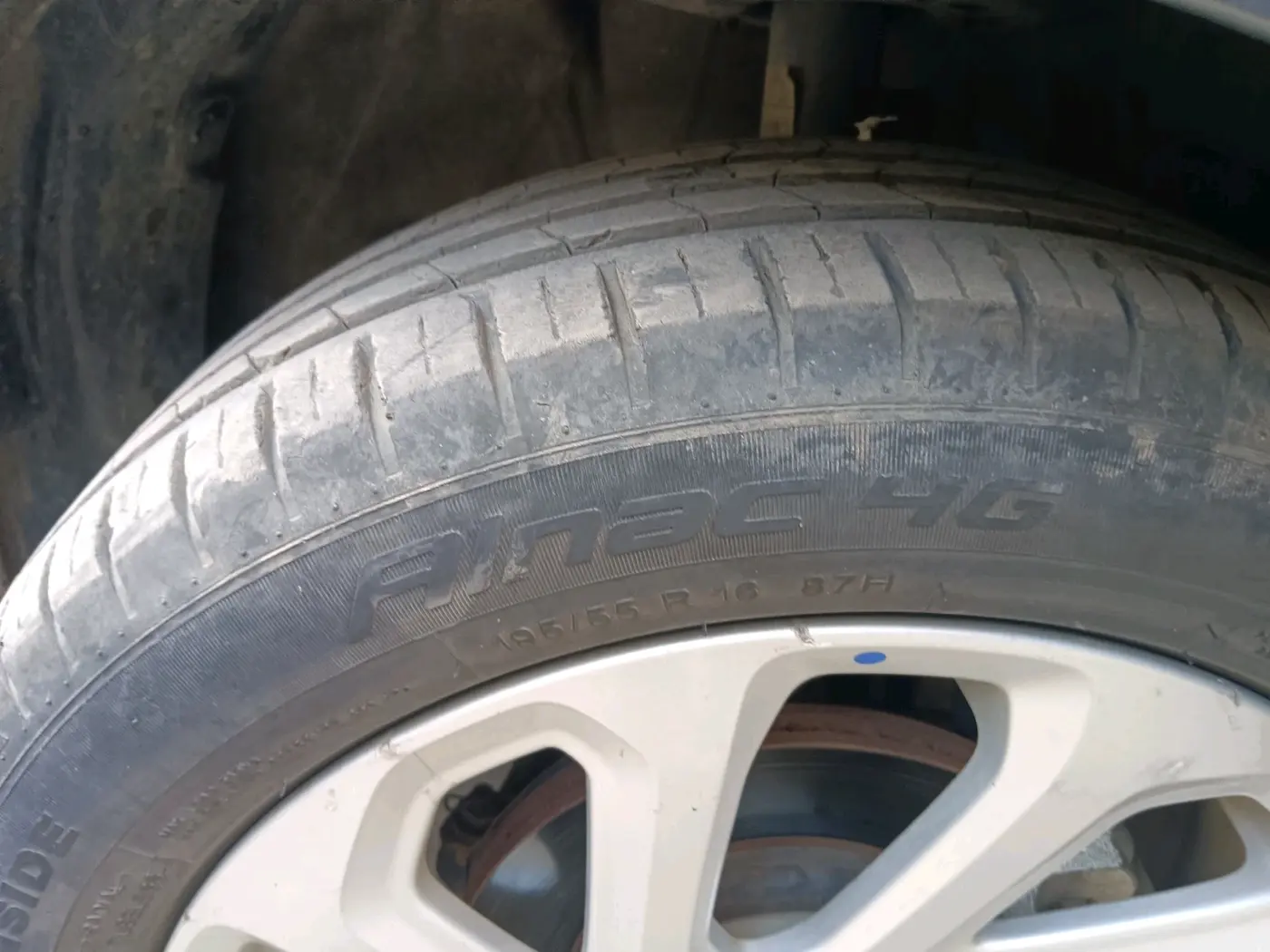 2023 Maruti Baleno  ZETA CNG 1.2L, CNG, Manual, 72,147 km, tyre