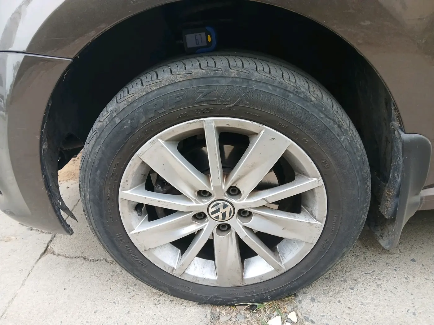 2016 Volkswagen Polo HIGHLINE1.2L, Petrol, Manual, 46,750 km, tyre