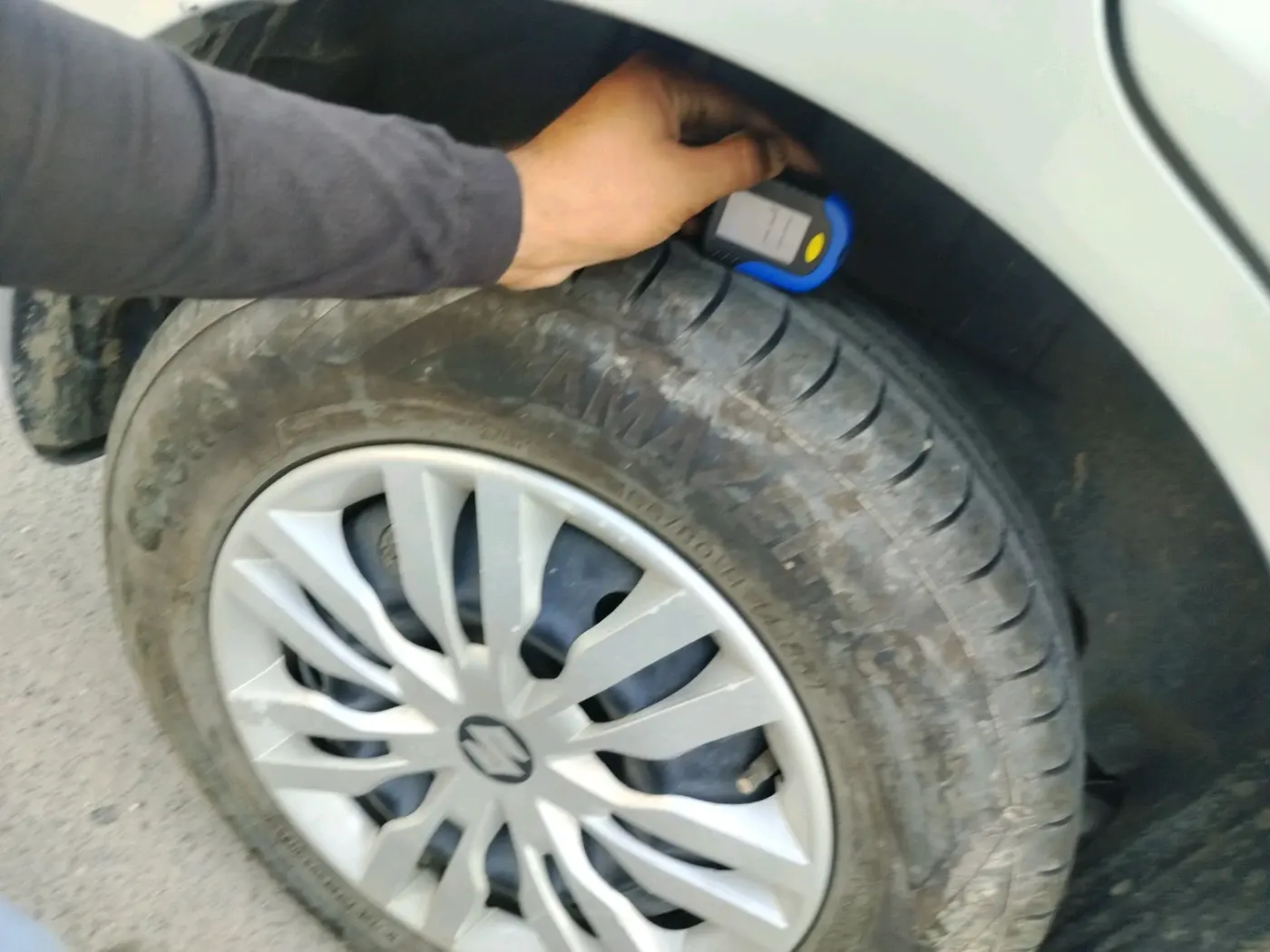2017 Maruti Dzire VDI, Diesel, Manual, 1,49,234 km, tyre