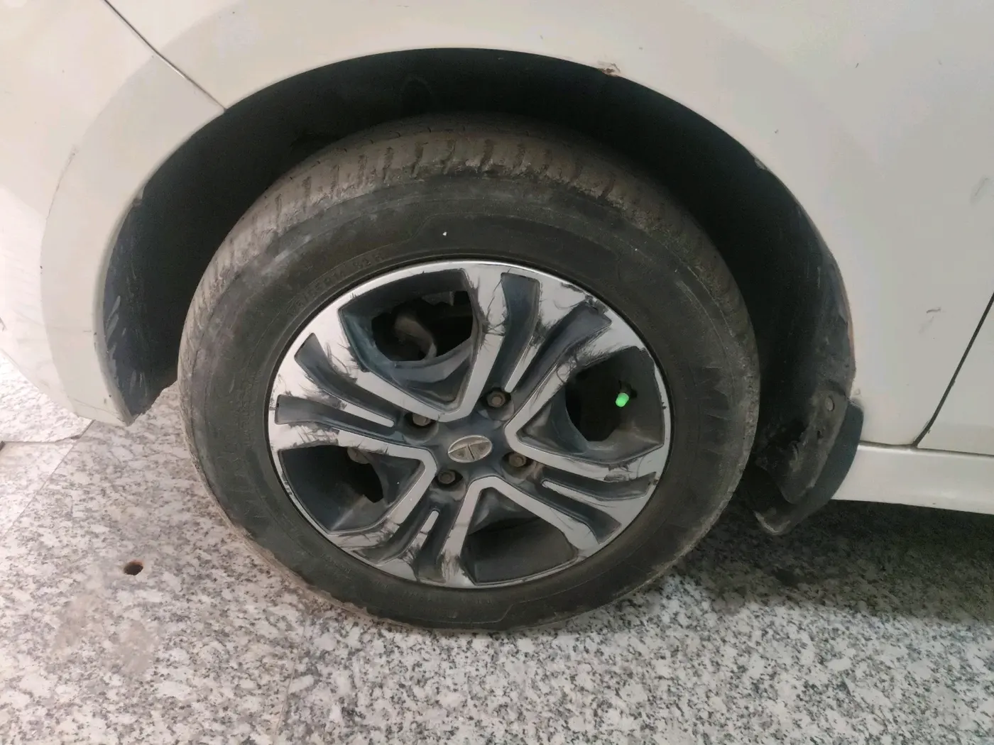 2019 Tata Tiago XZ PETROL, Petrol, Manual, 51,071 km, tyre