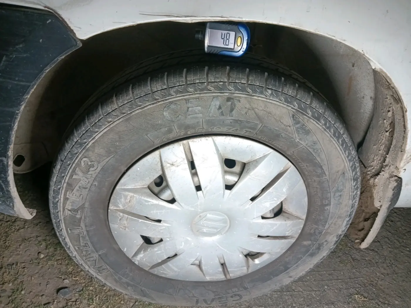 2011 Maruti Alto STD, CNG, Manual, 44,541 km, tyre