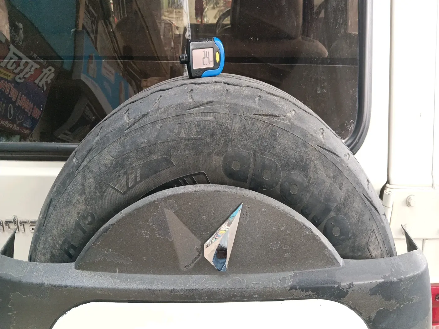 2015 Mahindra Bolero SLX BS-III, Diesel, Manual, 1,61,099 km, tyre