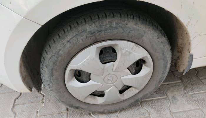 2021 Tata Tiago XT PETROL, Petrol, Manual, 25,328 km, tyre