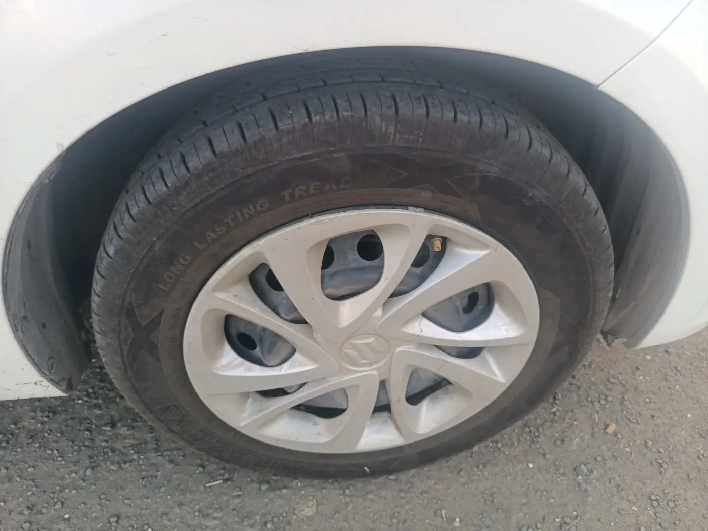 2022 Maruti Celerio VXI CNG, CNG, Manual, 95,382 km, tyre
