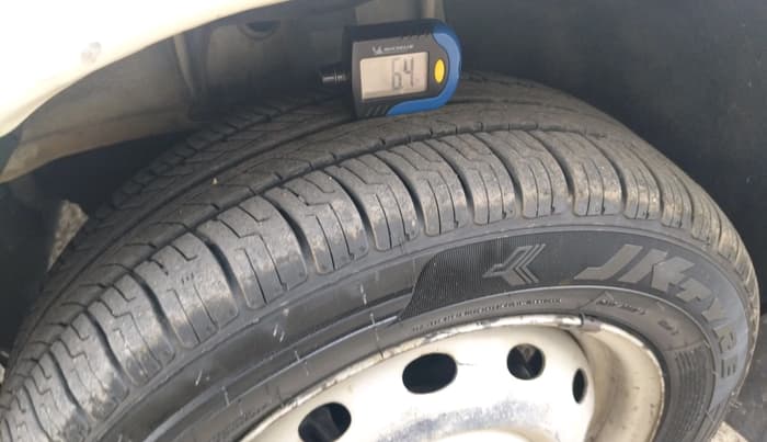 2014 Tata Indigo ECS LS TDI, Diesel, Manual, 94,010 km, tyre