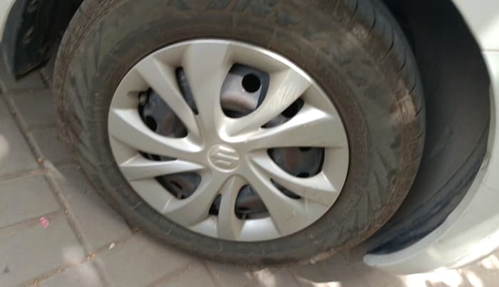 2018 Maruti Swift VXI AMT, Petrol, Automatic, 73,603 km, tyre