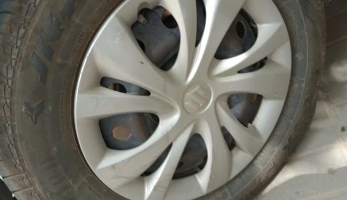 2018 Maruti Swift VXI AMT, Petrol, Automatic, 73,603 km, tyre
