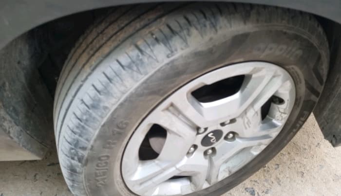 2022 KIA SONET HTK PLUS 1.2, Petrol, Manual, 50,767 km, tyre