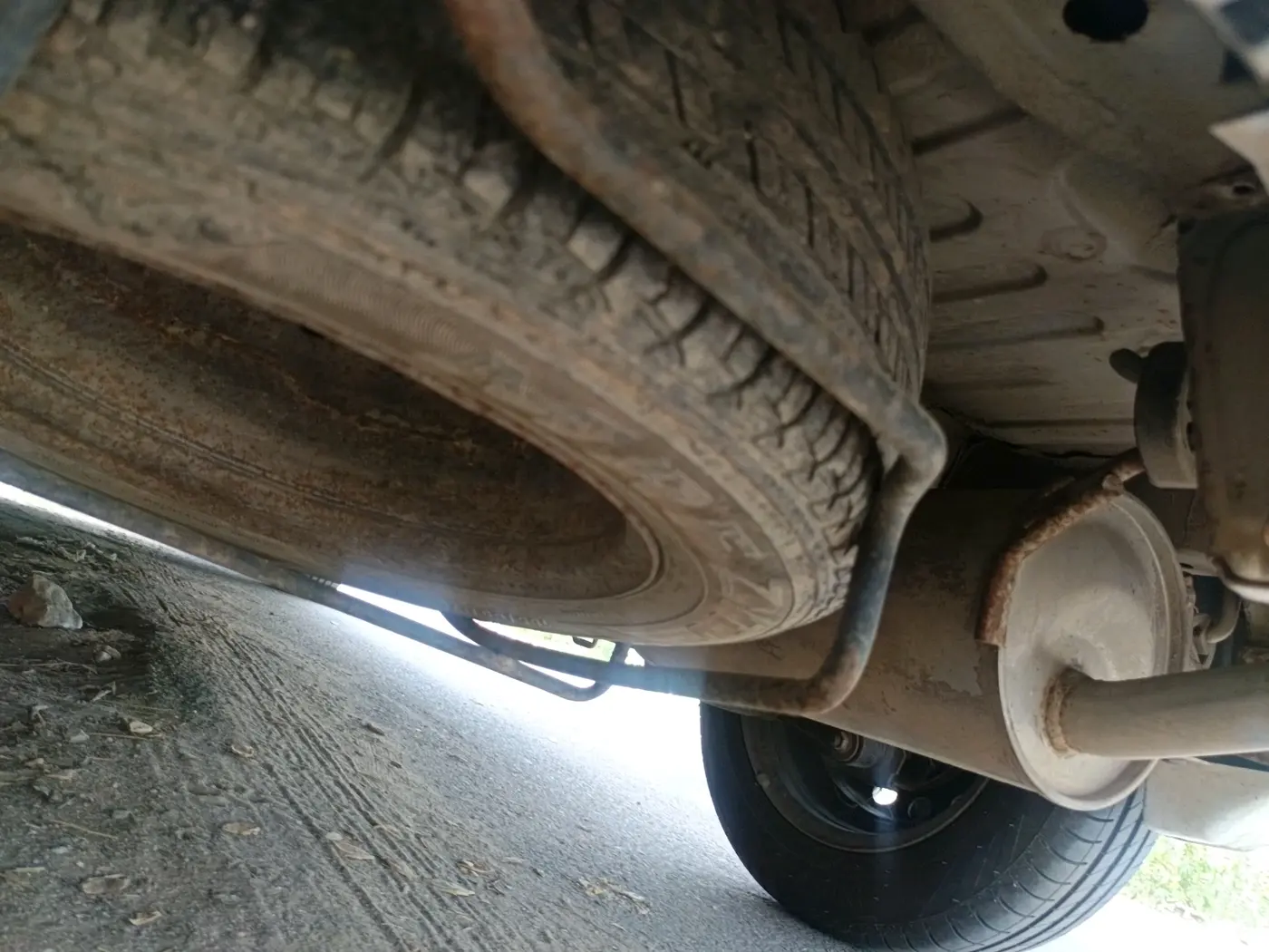 2013 Maruti Ertiga VDI, Diesel, Manual, 1,43,379 km, tyre