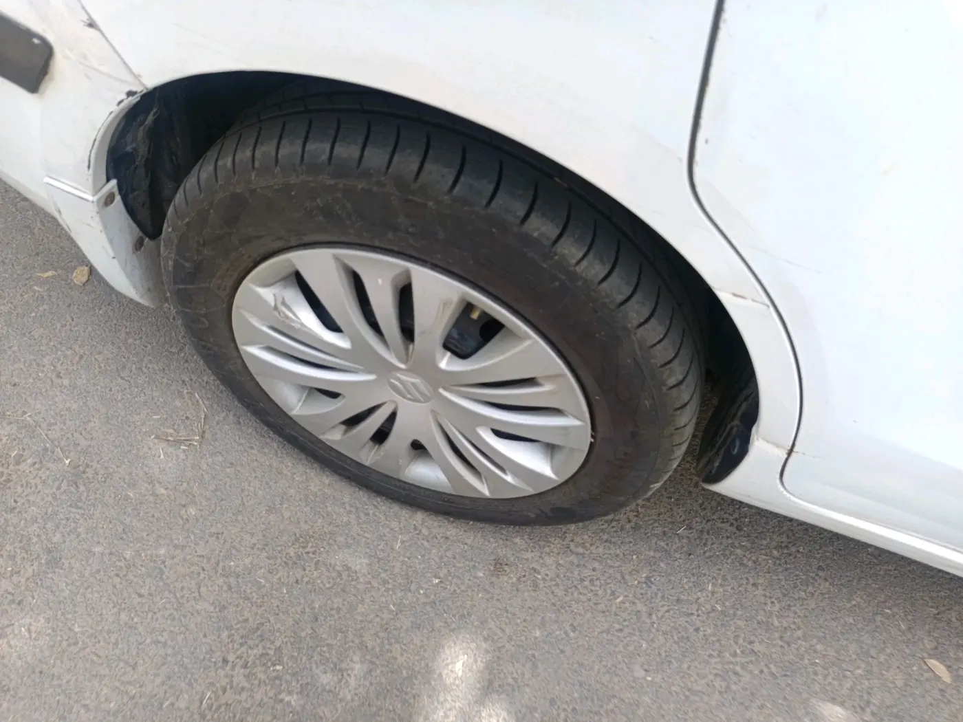 2013 Maruti Ertiga VDI, Diesel, Manual, 1,43,379 km, tyre