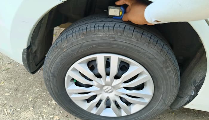2018 Maruti Dzire VDI, Diesel, Manual, 1,43,125 km, tyre