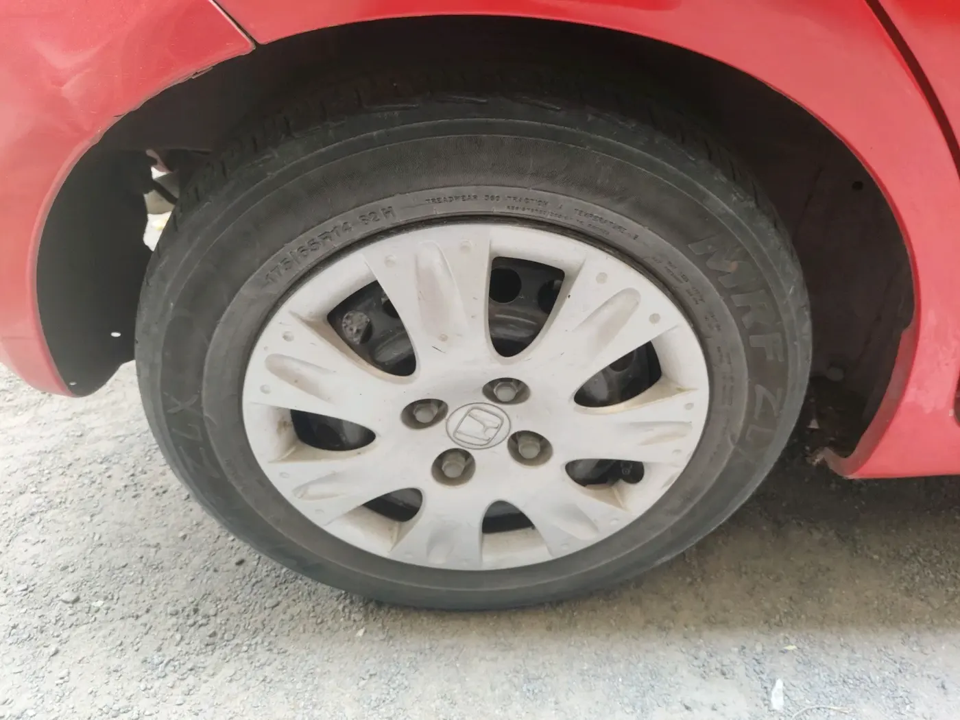 2012 Honda Brio S MT, Petrol, Manual, 85,855 km, tyre