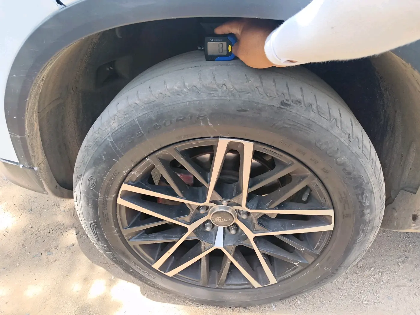2021 Tata Safari XZA PLUS, Diesel, Automatic, 1,47,515 km, tyre