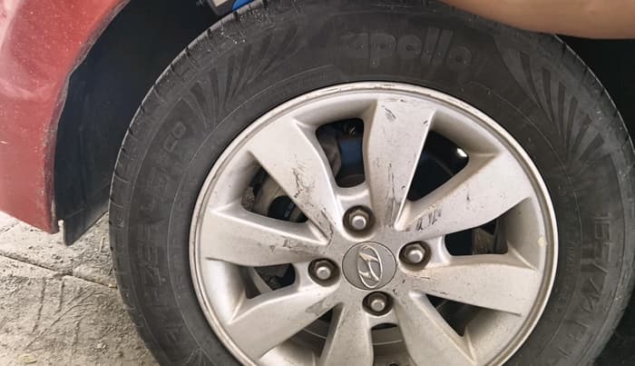 2014 Hyundai Xcent S (O) 1.2, Petrol, Manual, 50,157 km, tyre