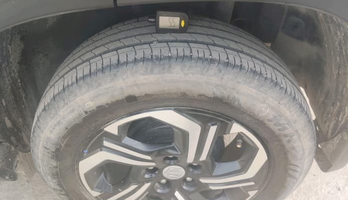 2024 Maruti BREZZA LXI S- CNG, CNG, Manual, 13,905 km, tyre