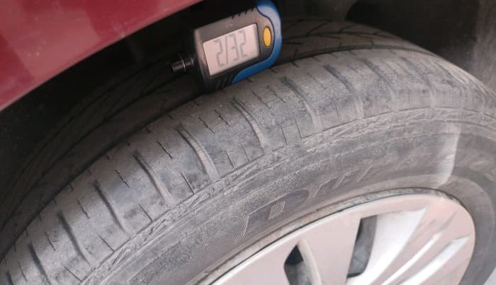2013 Maruti Ertiga VXI ABS, Petrol, Manual, 46,769 km, tyre