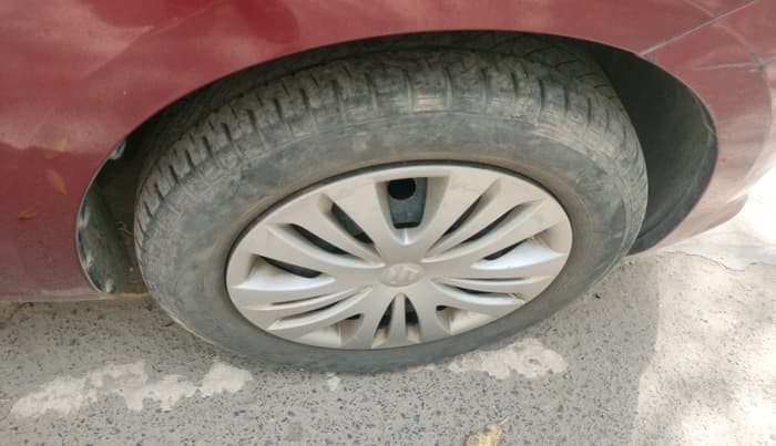 2013 Maruti Ertiga VXI ABS, Petrol, Manual, 46,769 km, tyre