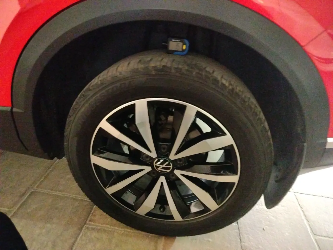 2021 Volkswagen T-ROC 1.5 TSI AT, Petrol, Automatic, 40,720 km, tyre