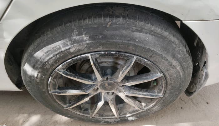 2013 Hyundai Verna FLUIDIC 1.4 VTVT, Petrol, Manual, 95,329 km, tyre
