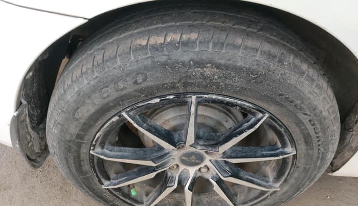 2013 Hyundai Verna FLUIDIC 1.4 VTVT, Petrol, Manual, 95,329 km, tyre