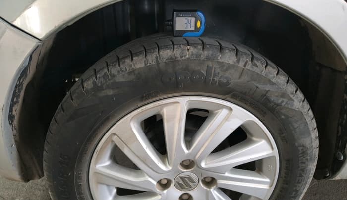2016 Maruti Swift Dzire ZXI, Petrol, Manual, 1,19,761 km, tyre