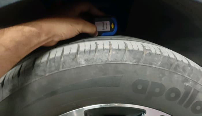 2019 Mahindra XUV500 W11 AT, Diesel, Automatic, 58,564 km, tyre